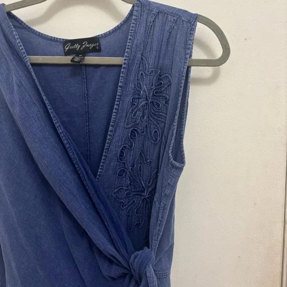 Gretty Zueger Embroidered Wrap Dress - Picture 6 of 14